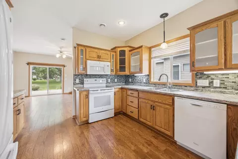 4107 Dublin Dr, Saint Cloud, MN 56301 photo 3