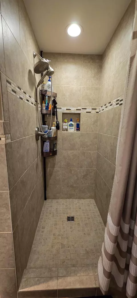 Bath - 1935 17th St S, Saint Cloud, MN 56301 photo 4 of 5