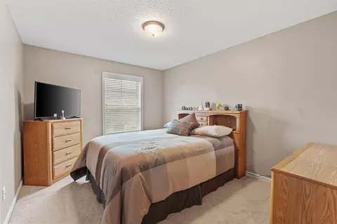 Bedroom - 2119 Cedar Grove Trl, Eagan, MN 55122 photo 3 of 5