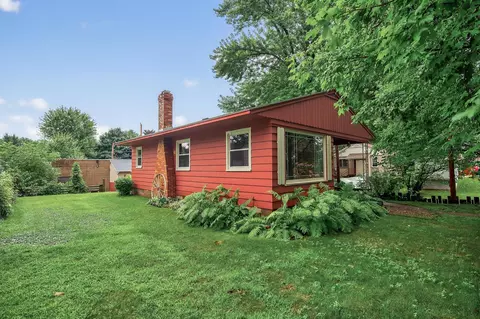 2021 13th St, Eau Claire, WI 54703