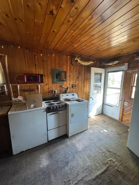 Kitchen - 21107 Night Hawk Ln, Brainerd, MN 56401 photo 3 of 4