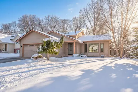 18848 Barrington Dr, Eden Prairie, MN 55346
