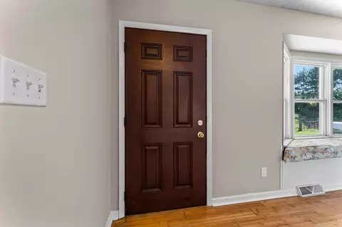 Entry Way - 7723 115th St E, Northfield, MN 55057 photo 3 of 8