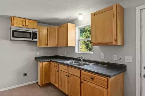 Kitchen - 7723 115th St E, Northfield, MN 55057 photo 9 of 10