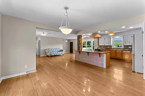 Living - 7723 115th St E, Northfield, MN 55057 photo 6 of 11