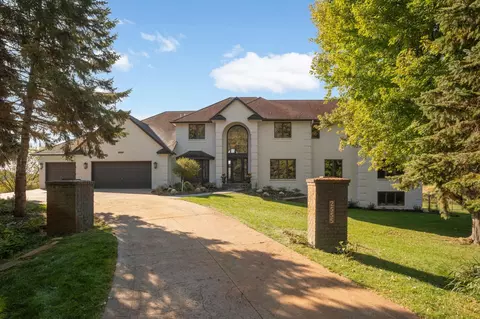 2555 Fox St, Wayzata, MN 55391