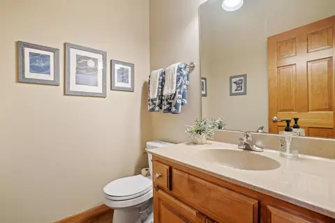 Bath - 13644 Crompton Ave, Rosemount, MN 55068 photo 1 of 4