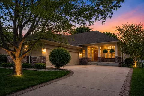 13644 Crompton Ave, Rosemount, MN 55068