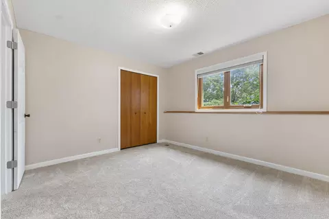 Bedroom - 4287 Fox Ridge Rd, Eagan, MN 55122 photo 4 of 6