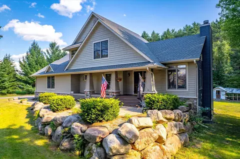 534 331st Ln NW, Cambridge, MN 55008