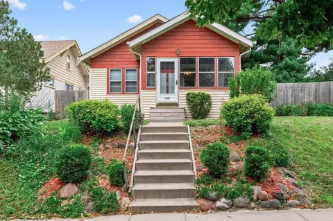 1751 Margaret St, Saint Paul, MN 55106
