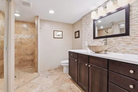 Bath - 3806 Sunset Dr, Spring Park, MN 55384 photo 2 of 3