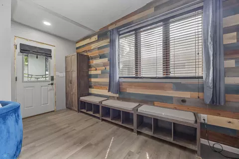 Entry Way - 1003 14 St S, Fargo, ND 58103 photo 1 of 3