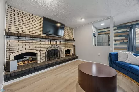 Living - 1003 14 St S, Fargo, ND 58103 photo 1 of 3