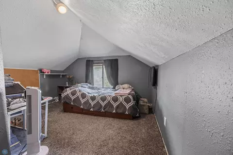 Bedroom - 1003 14 St S, Fargo, ND 58103 photo 6 of 7