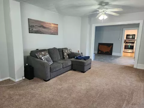 926 6th St SW, Willmar, MN 56201 photo 3