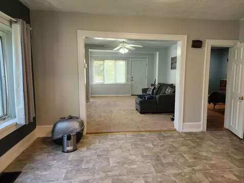 926 6th St SW, Willmar, MN 56201 photo 5