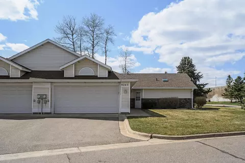9243 Yorkshire Ln, Brooklyn Park, MN 55443