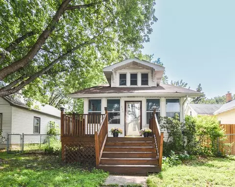 894 Randolph Ave, Saint Paul, MN 55102