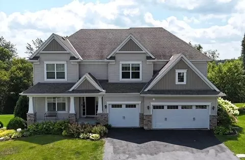 2605 Heron Ln, Victoria, MN 55386