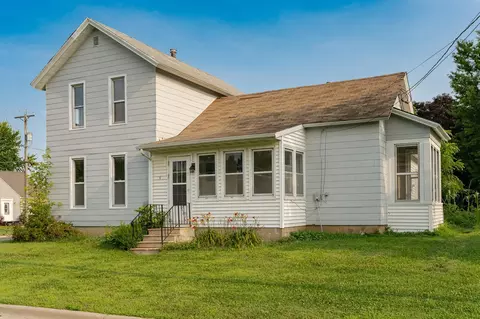 12 3rd St SE, Dodge Center, MN 55927