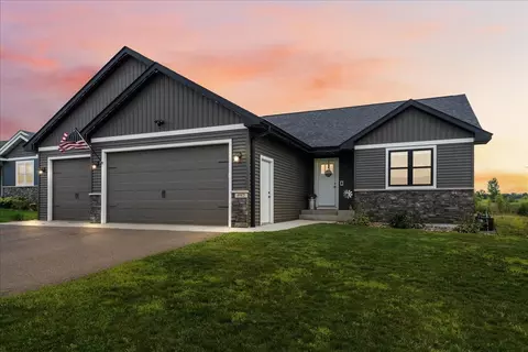 492 Prairie Rd, New Richmond, WI 54017