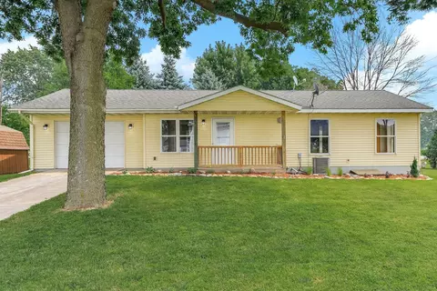 320 20th St NW, Faribault, MN 55021