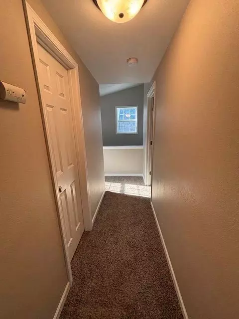 Entry Way - 520 12th St SW, Willmar, MN 56201 photo 4 of 4