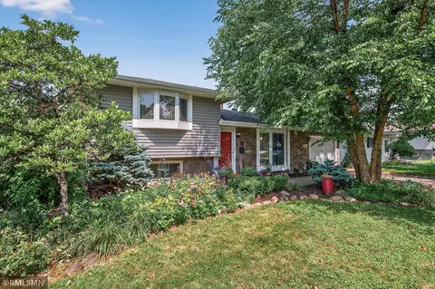 2299 16th Ave E, North Saint Paul, MN 55109