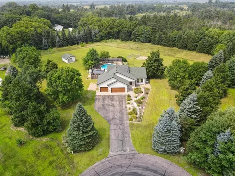 26072 159th St NW, Elk River, MN 55330