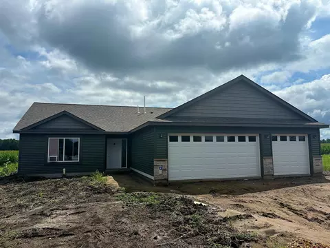 655 Luiken St, Lake Crystal, MN 56055