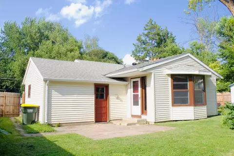 Exterior - 408 Mary Ave, Willmar, MN 56201 photo 2 of 3