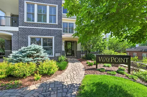 415 Indian Mound St #203, Wayzata, MN 55391