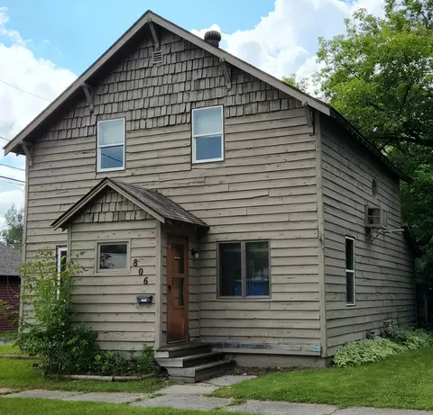 806 7th Ave, International Falls, MN 56649