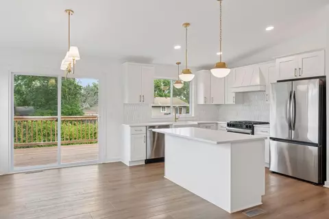 Kitchen - 11548 Oregon Ave N, Champlin, MN 55316 photo 2 of 8