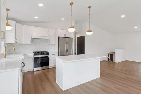 Kitchen - 11548 Oregon Ave N, Champlin, MN 55316 photo 8 of 8