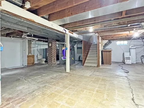 Bath - 305 Jean Ave, Marshall, MN 56258 photo 2 of 2