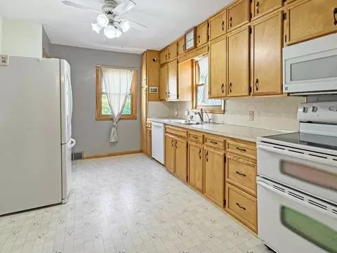 Kitchen - 305 Jean Ave, Marshall, MN 56258 photo 1 of 3