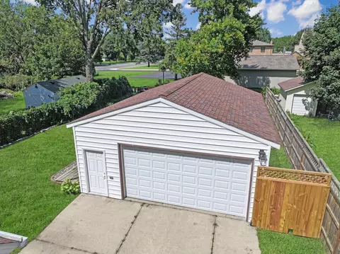 View/Area - 305 Jean Ave, Marshall, MN 56258 photo 1 of 1