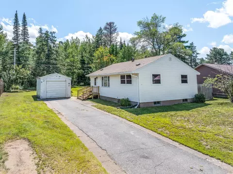 34 Elm Blvd, Babbitt, MN 55706