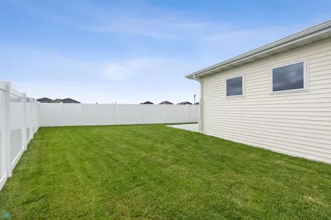 Exterior - 6744 68th Ave S, Horace, ND 58047 photo 5 of 7