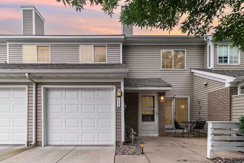5955 Wedgewood Ln N #71, Plymouth, MN 55446