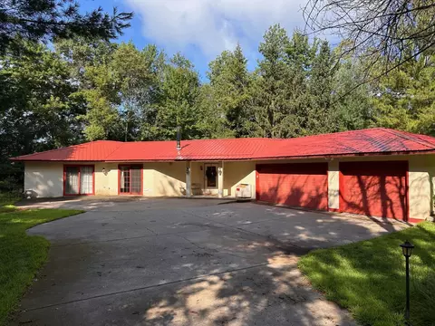 606 Swan Lake Ln NW, Cedar, MN 55011