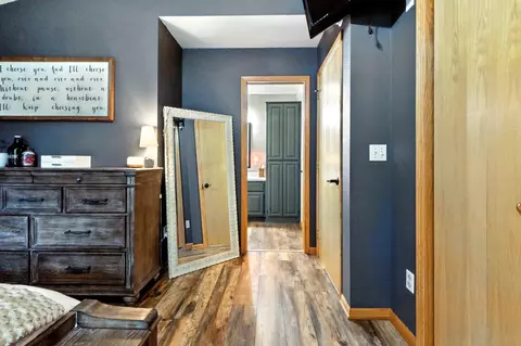 Entry Way - 5242 Jordan Rd, Baxter, MN 56425 photo 4 of 8