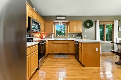 Kitchen - 5242 Jordan Rd, Baxter, MN 56425 photo 1 of 2