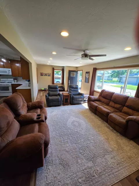 Living - 2530 Lutefisk Ln, Windom, MN 56101 photo 1 of 3