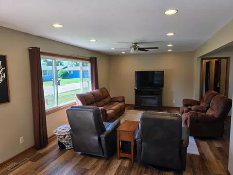 Living - 2530 Lutefisk Ln, Windom, MN 56101 photo 2 of 3