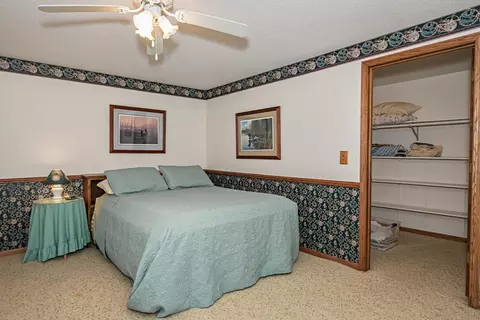 305 Regent Dr, La Crescent, MN 55947 photo 41