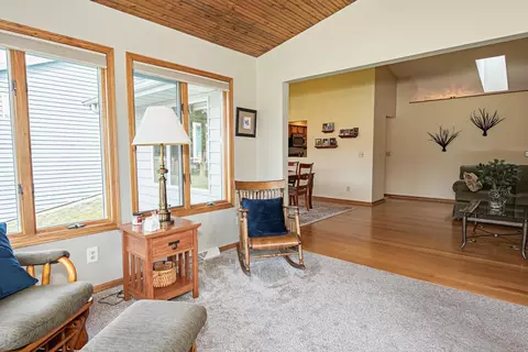 305 Regent Dr, La Crescent, MN 55947 photo 21