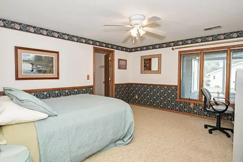 305 Regent Dr, La Crescent, MN 55947 photo 40